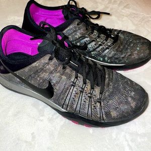 Women’s Nike holographic shoes